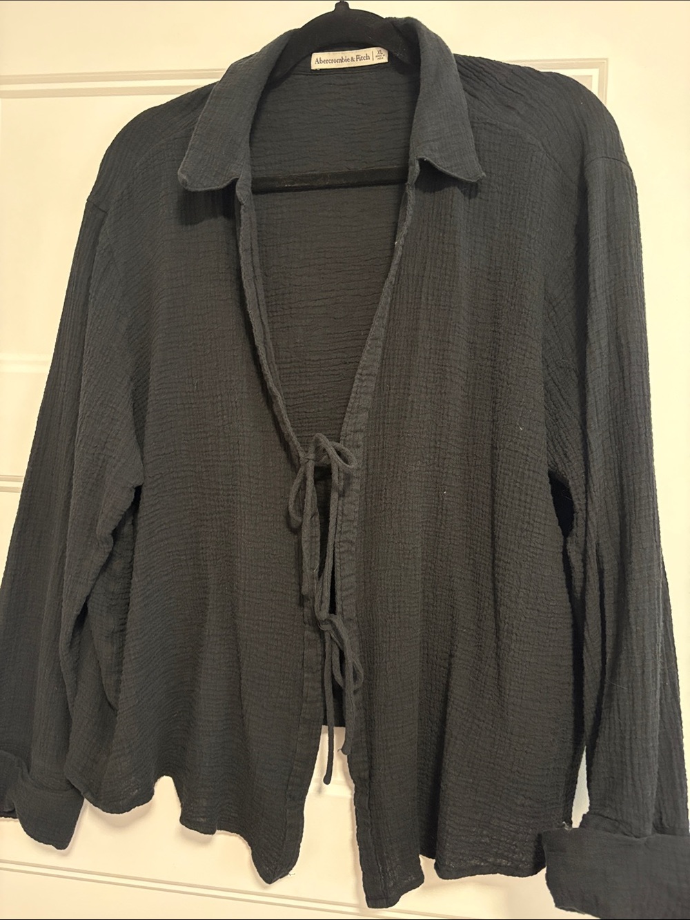 Abercrombie & Fitch Black Open-Front Tie Blouse